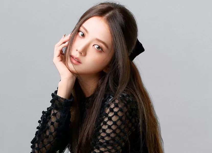 JISOO BLACKPINK - Eerste Enkele Album + Gevouwen Poster (Zwart Ver)