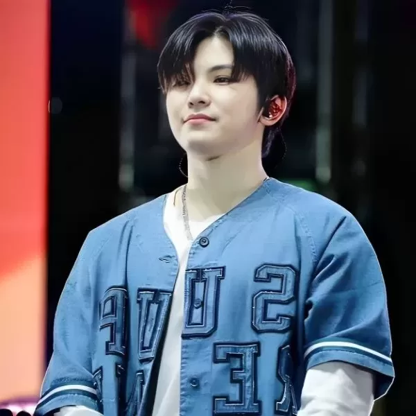 WOOZI (SEVENTEEN) Profile, Age, Birthday, Height & Facts