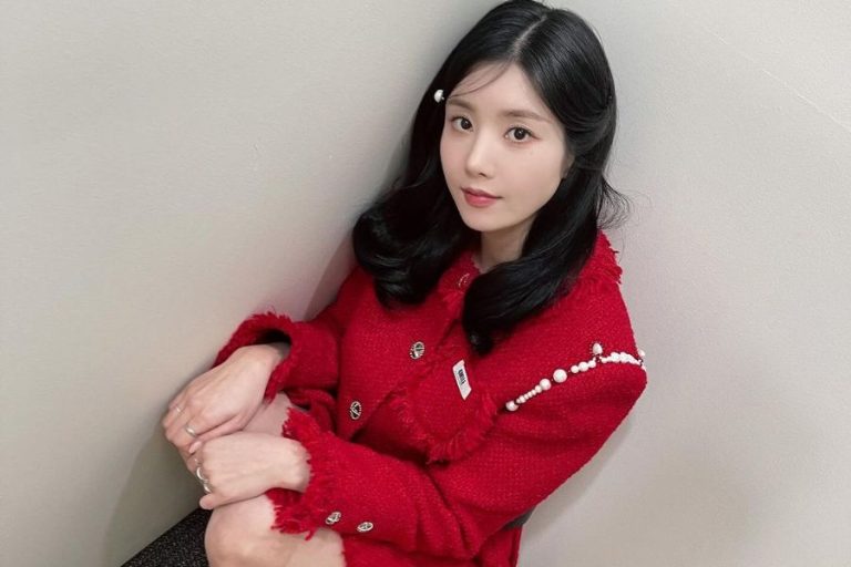 Kwon Eunbi (IZ*ONE) Profile, Age, Birthday, Height, & Facts