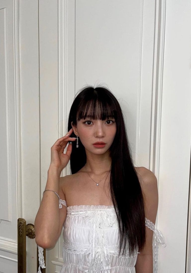 Yubin (OH MY GIRL) Profile, Age, Birthday, Height, & Facts