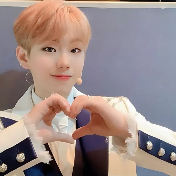 Wonjun (E'LAST) Profile, Age, Birthday, Height, & Facts