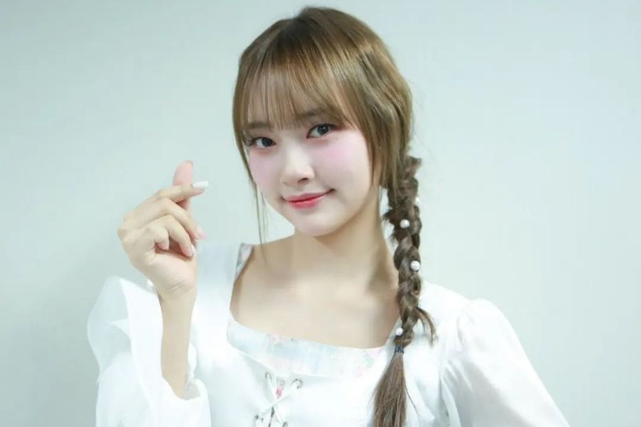 Sihyeon (CSR) Profile, Bio, & Facts