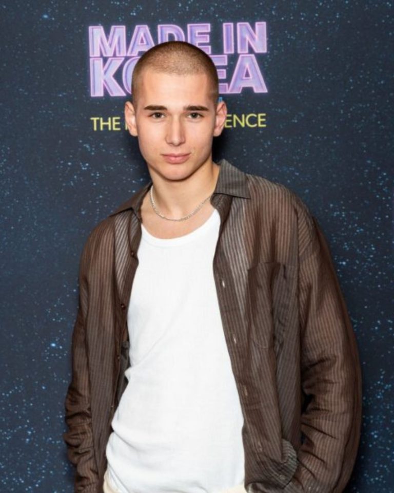 Dear Alice Members Profile, Ages, & (Updated Facts!)