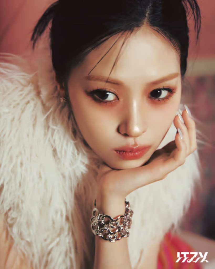 ITZY Members Profile, Ages, Heights, & (Updated Facts!)