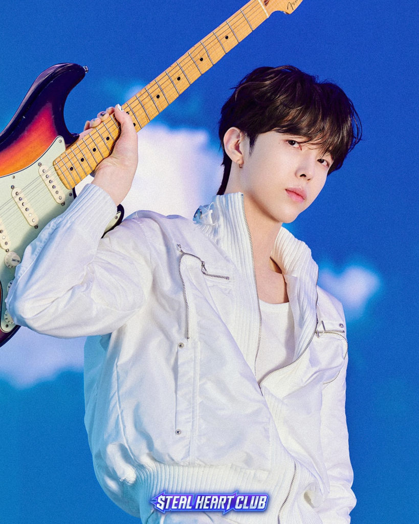 Brody (STEAL HEART CLUB)