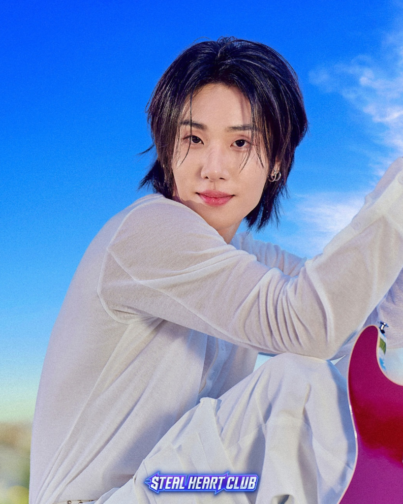 Kihoon (STEAL HEART CLUB)