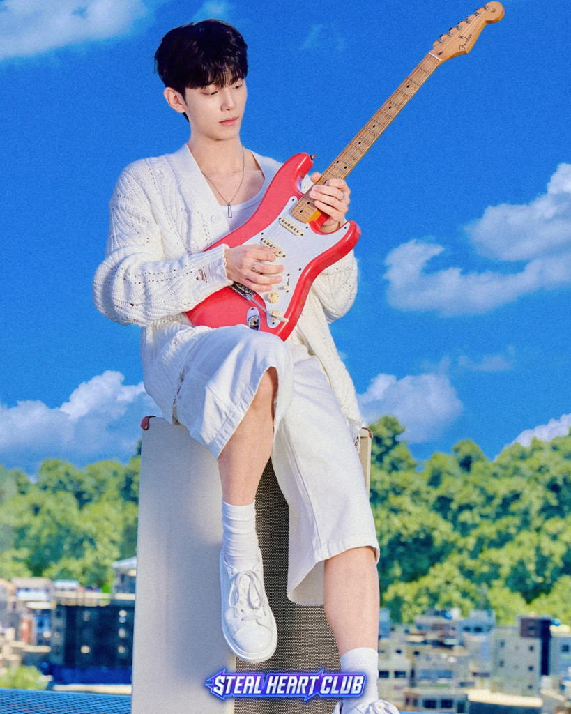 Lee Yun Seo (STEAL HEART CLUB)