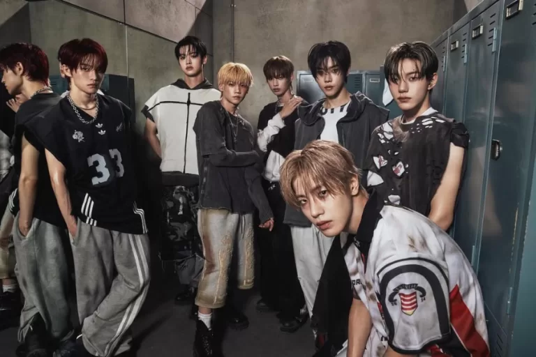 CLOSE YOUR EYES Members